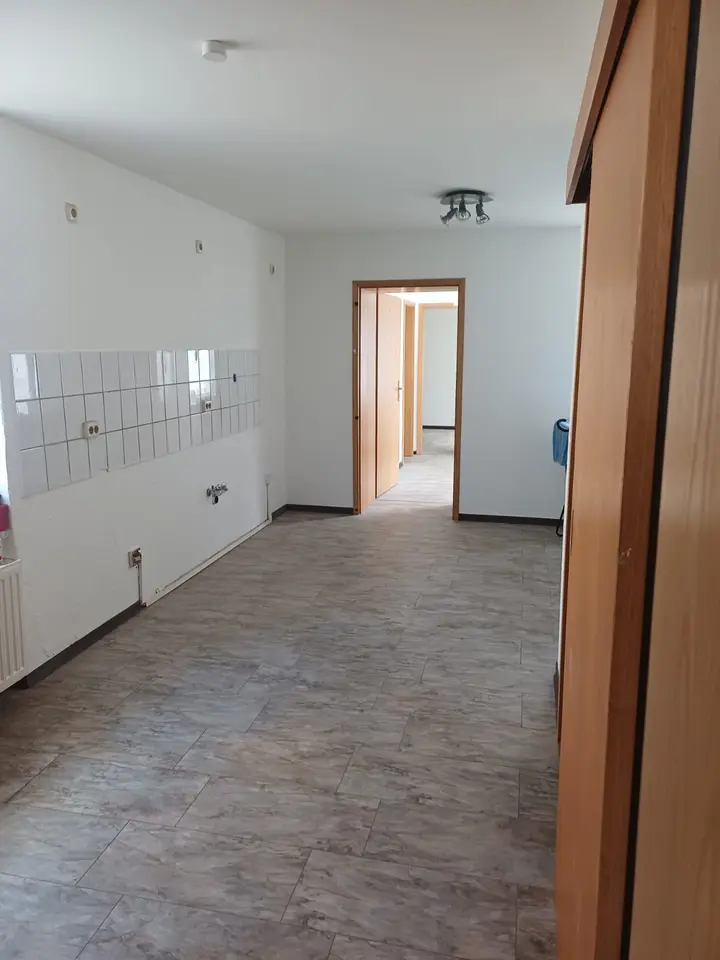 2 Zimmer Wohnung mit 62 m² in Aue-Bad Schlema – Bild 2