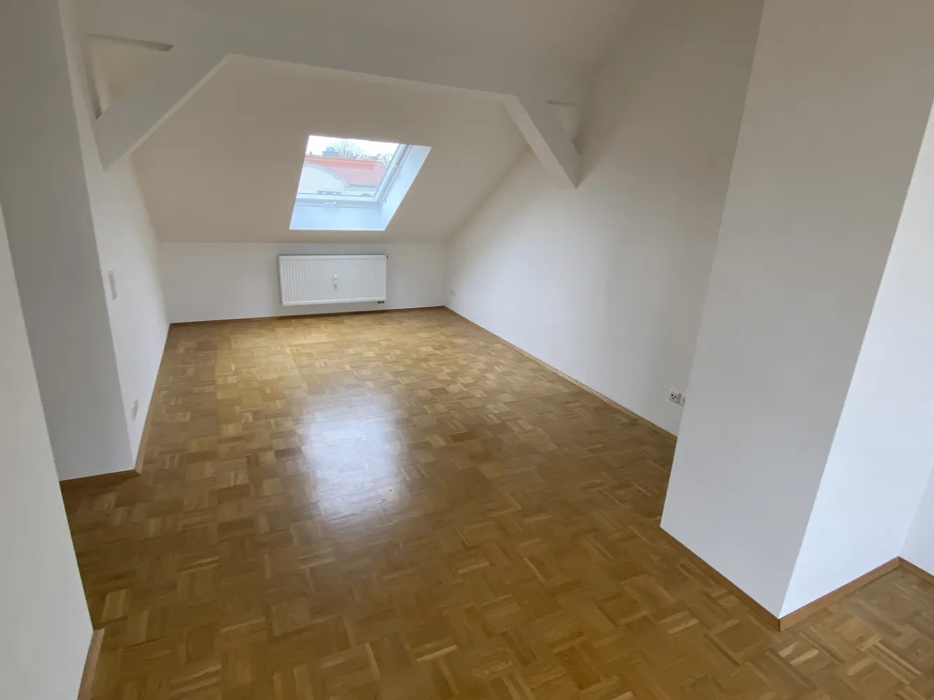 2 Zimmer Wohnung mit 75 m² in Halle (Saale) – Bild 1