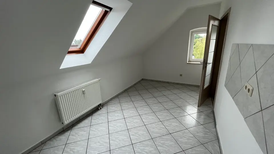 4 Zimmer Wohnung mit 80 m² in Werdau – Bild 4