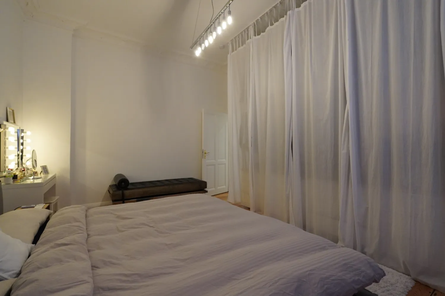 6 Zimmer Wohnung mit 225 m² in Wiesbaden – Bild 10
