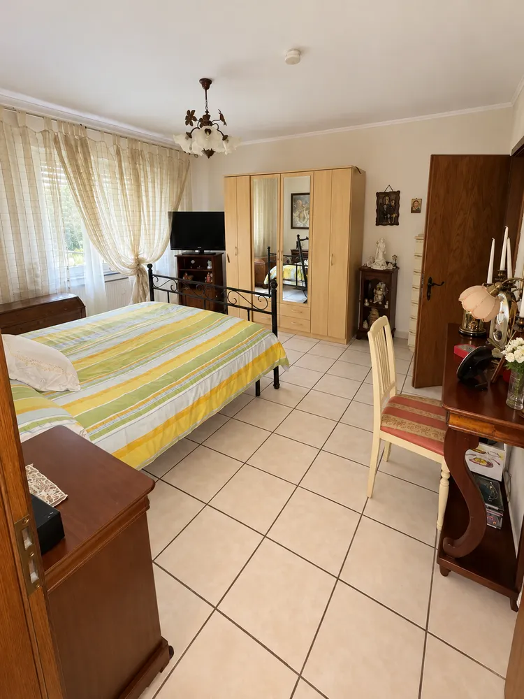 4 Zimmer Wohnung mit 130 m² in Krefeld – Bild 8