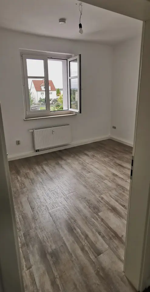 4 Zimmer Wohnung mit 75 m² in Zeitz – Bild 2
