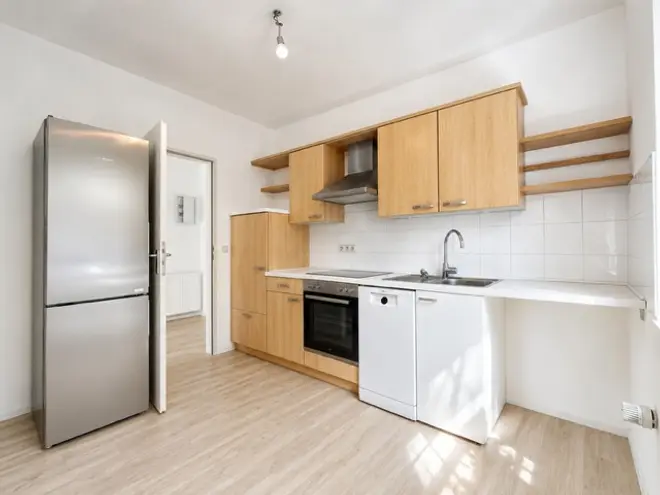 2 Zimmer Wohnung mit 67 m² in Hamburg – Bild 2