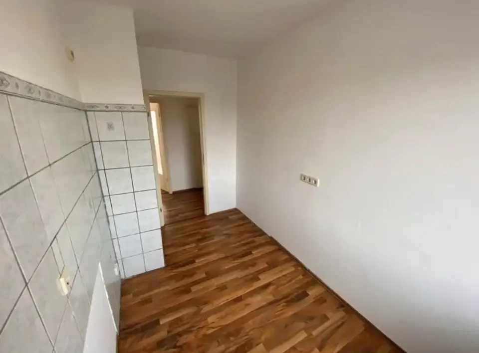 2 Zimmer Wohnung mit 44 m² in Suhl – Bild 8