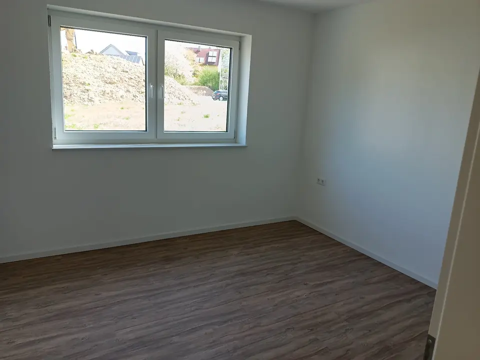 4 Zimmer Wohnung mit 111 m² in Mosbach – Bild 2