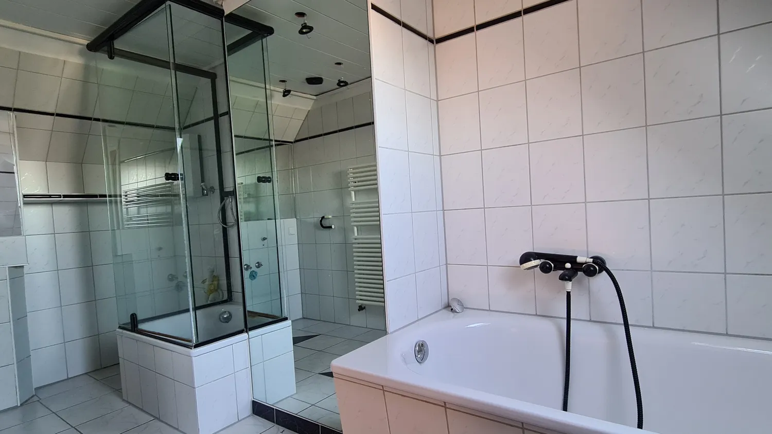 3 Zimmer Wohnung mit 97 m² in Düsseldorf – Bild 6