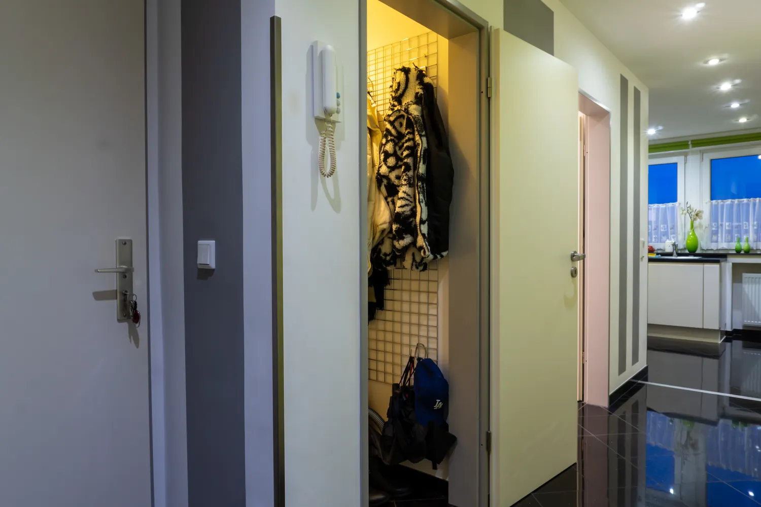 3 Zimmer Wohnung mit 63 m² in Düsseldorf – Bild 2