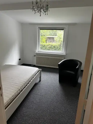 3 Zimmer Wohnung mit 80 m² in Hamburg – Bild 2