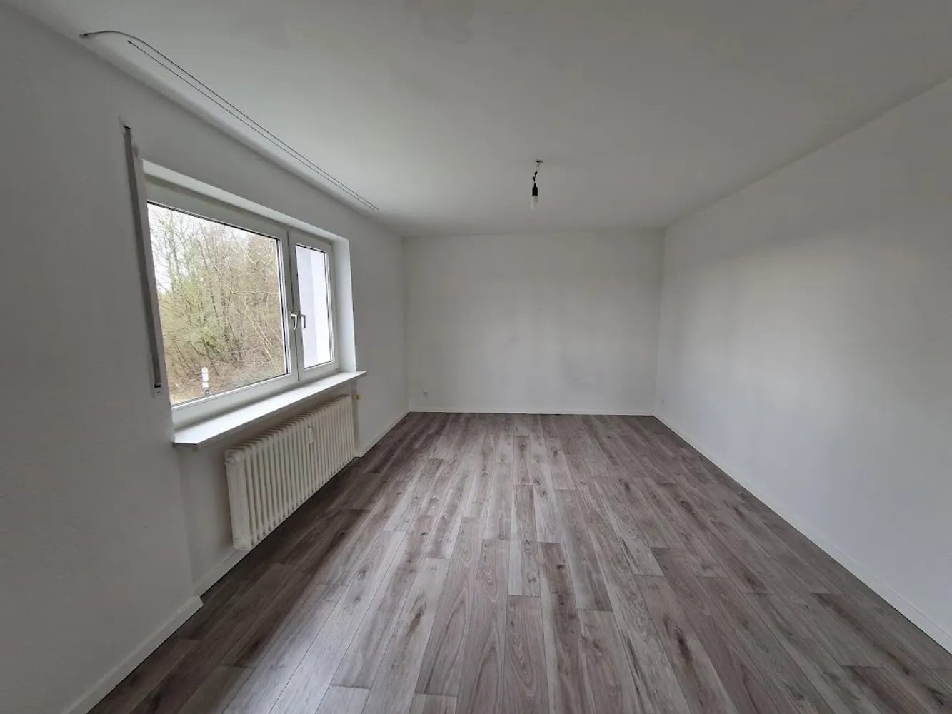 4 Zimmer Wohnung mit 107 m² in Saarbrücken – Bild 2