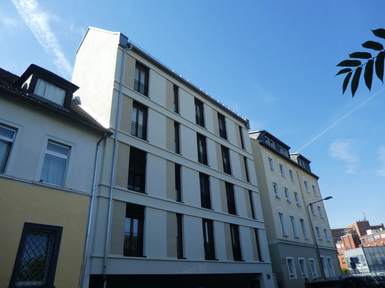 3 Zimmer Wohnung mit 100 m² in Frankfurt am Main – Bild 1