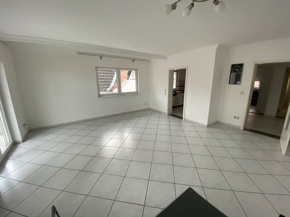 3 room apartment with 90 m² in Hanau – Photo 1