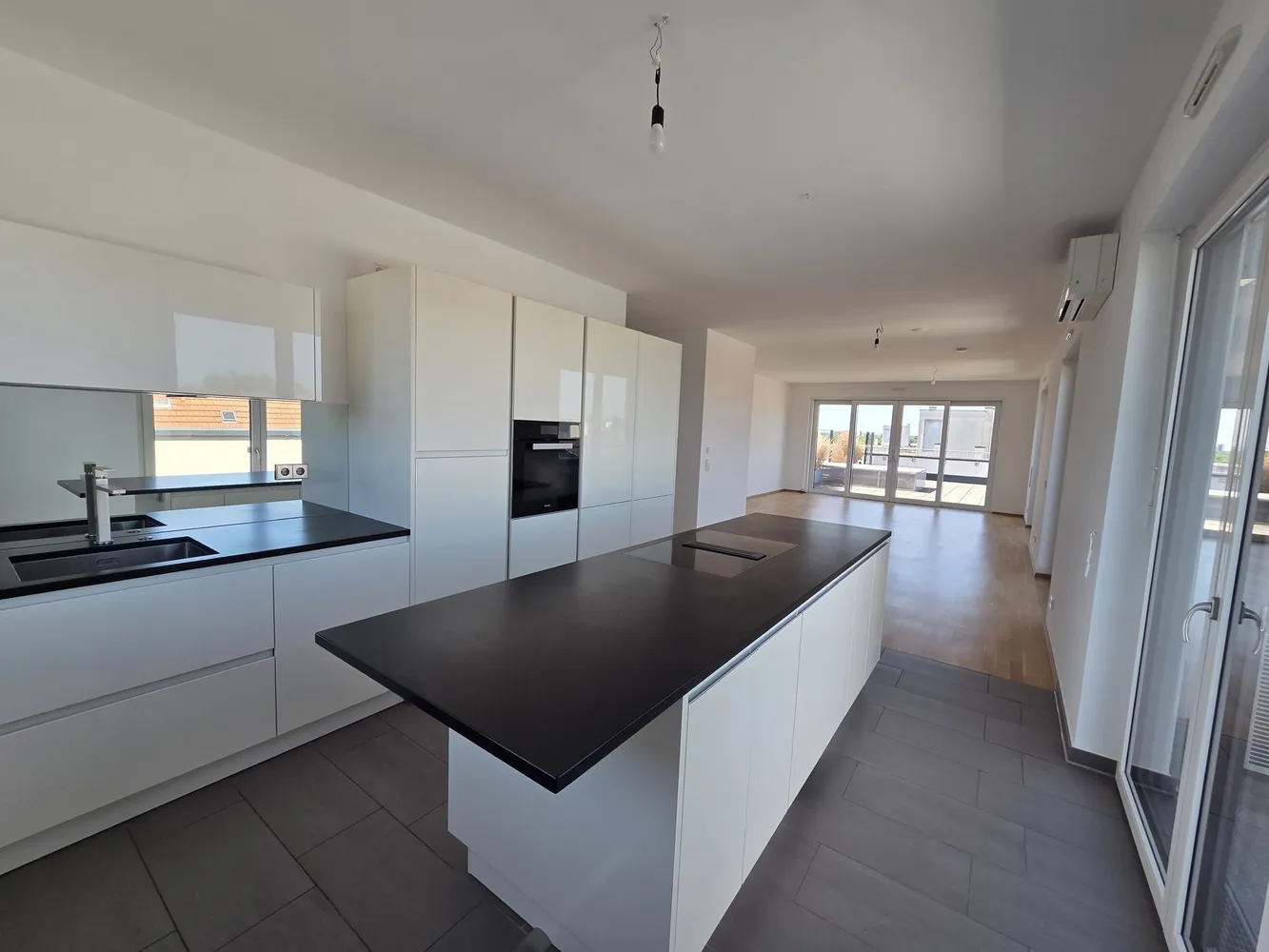 3 Zimmer Wohnung mit 152 m² in Mannheim – Bild 2