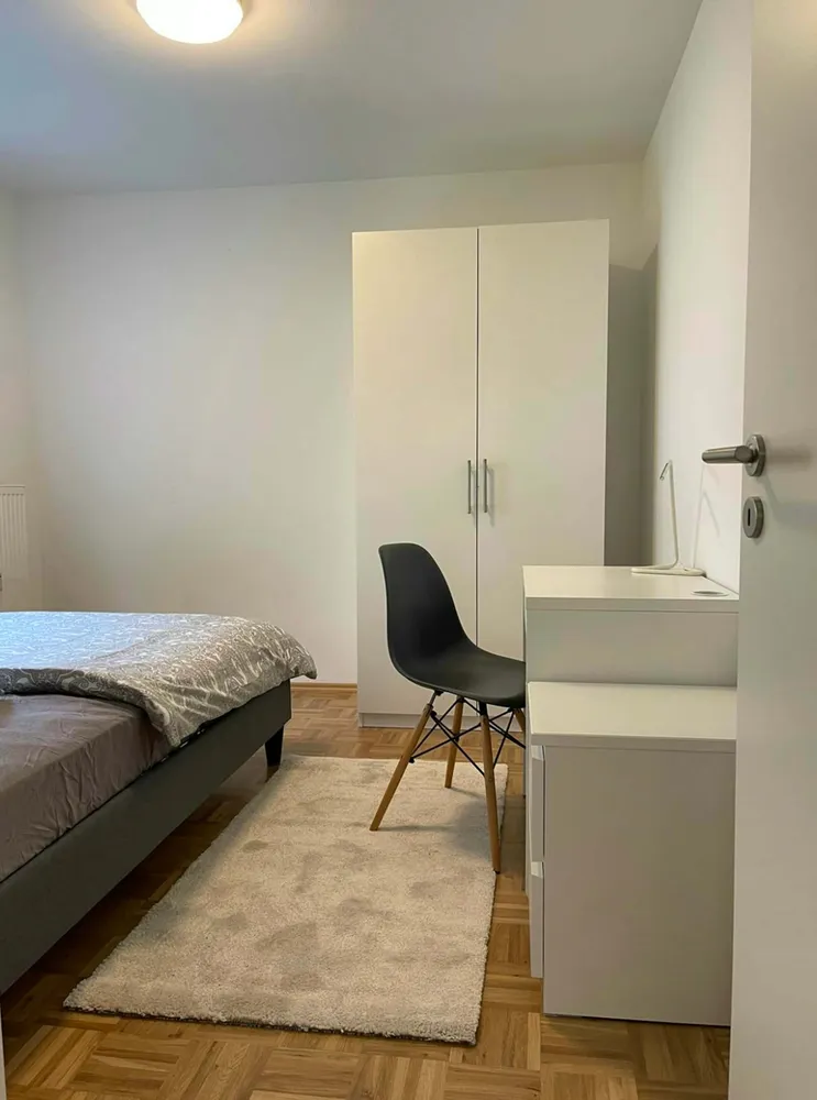 WG-Zimmer mit 15 m² in München – Bild 1