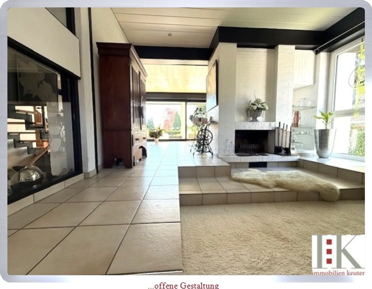 8 room house with 220 m² in Kaarst – Photo 1