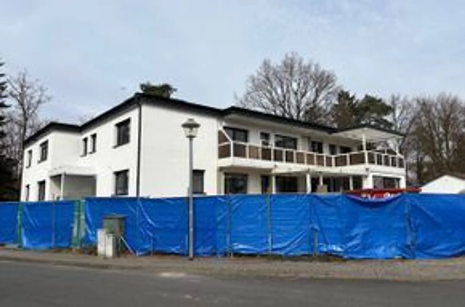 21 Zimmer Haus mit 621 m² in Neu-Isenburg – Bild 1