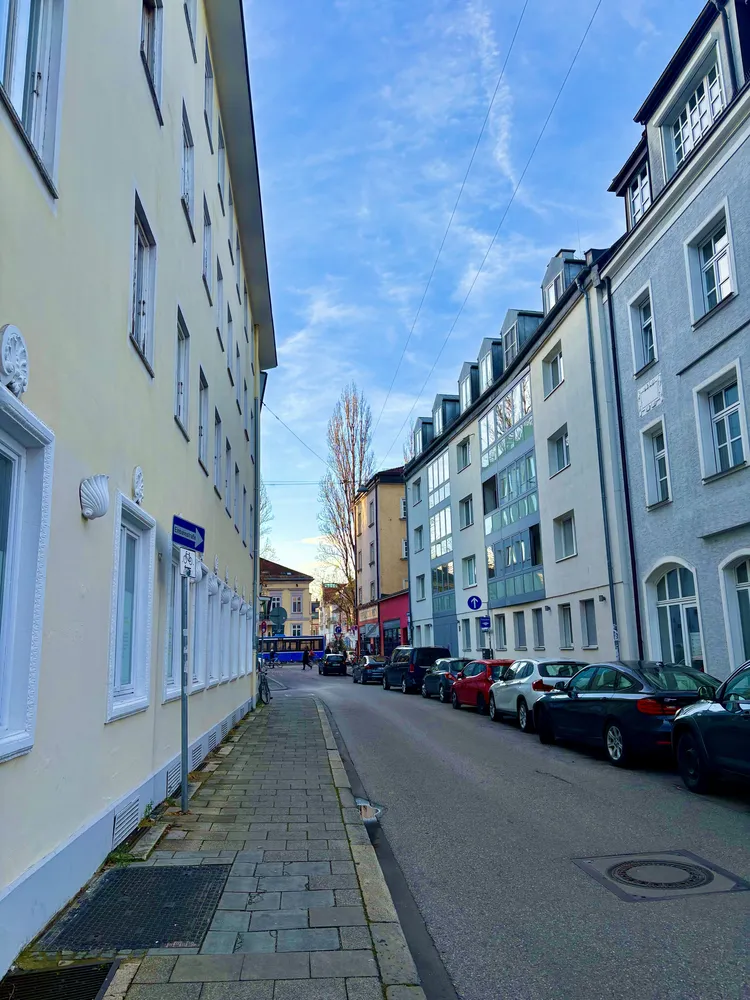1 Zimmer Wohnung mit 32 m² in München – Bild 2
