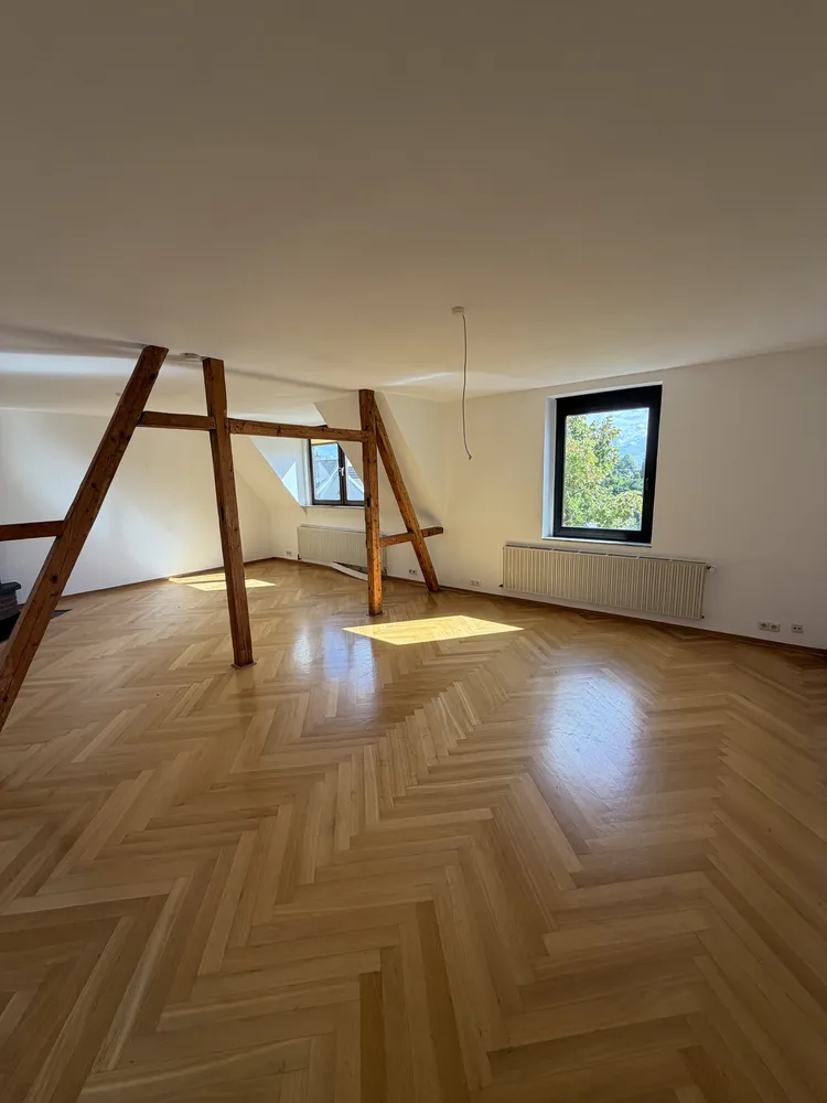 3 Zimmer Wohnung mit 95 m² in Düsseldorf – Bild 1