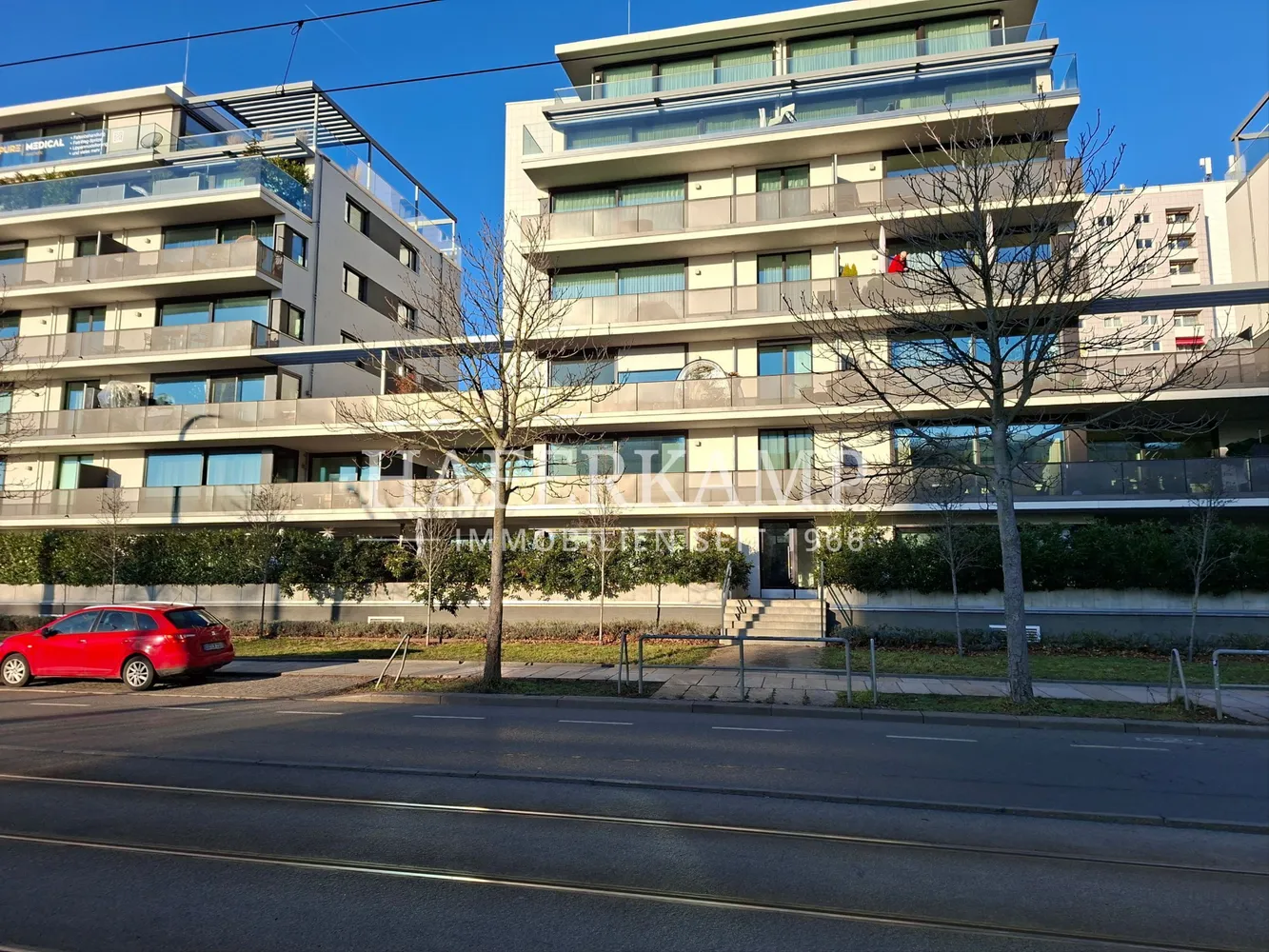 4 Zimmer Wohnung mit 165 m² in Dresden – Bild 2