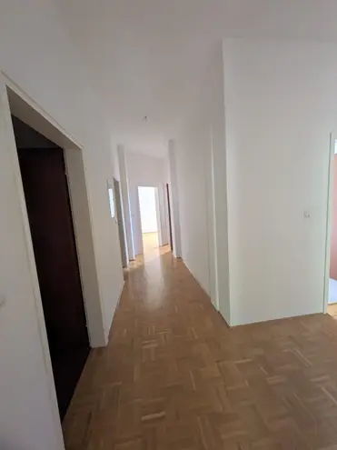 4 Zimmer Wohnung mit 91 m² in Nürnberg – Bild 12