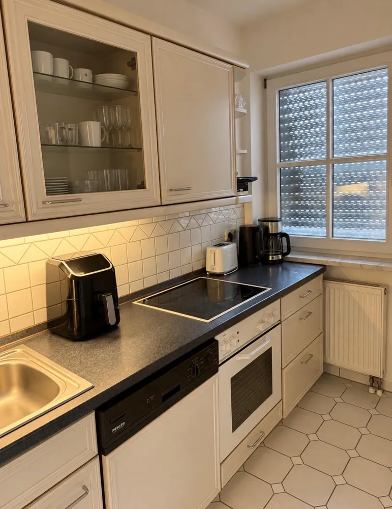 2 Zimmer Wohnung mit 70 m² in München – Bild 3