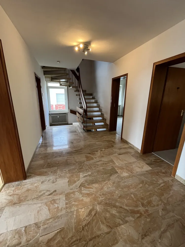 5 Zimmer Wohnung mit 158 m² in Weinheim – Bild 6