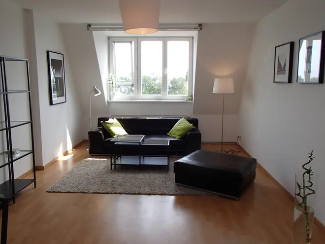 2 Zimmer Wohnung mit 70 m² in Berlin – Bild 2