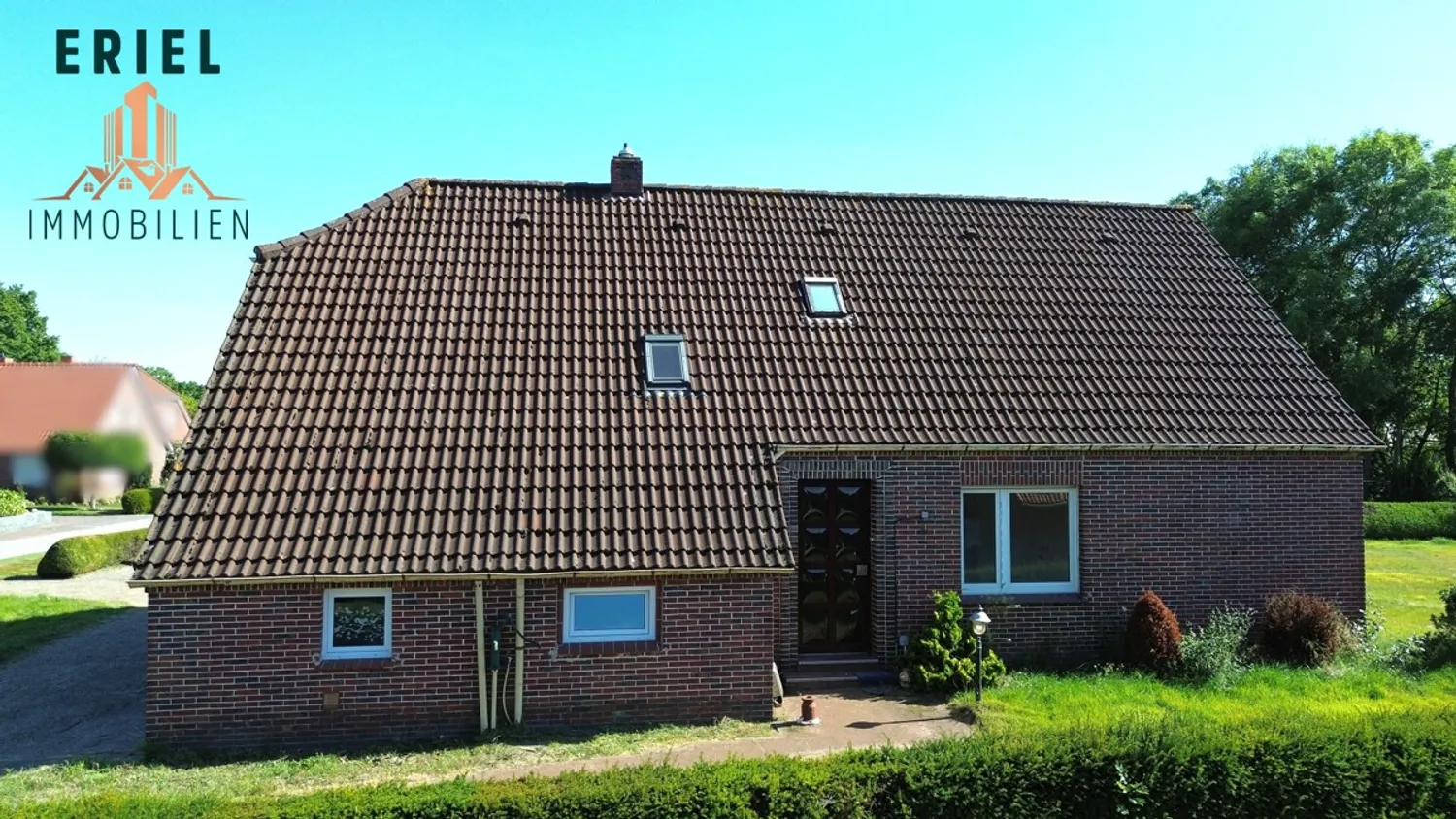 8 room house with 205 m² in Aurich – Photo 9
