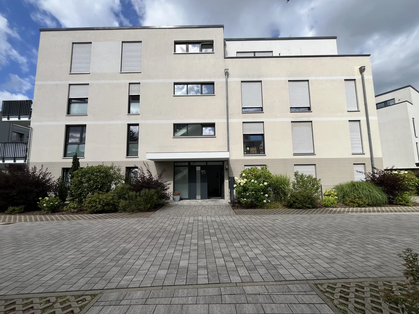 4 Zimmer Wohnung mit 97 m² in Dreieich – Bild 1