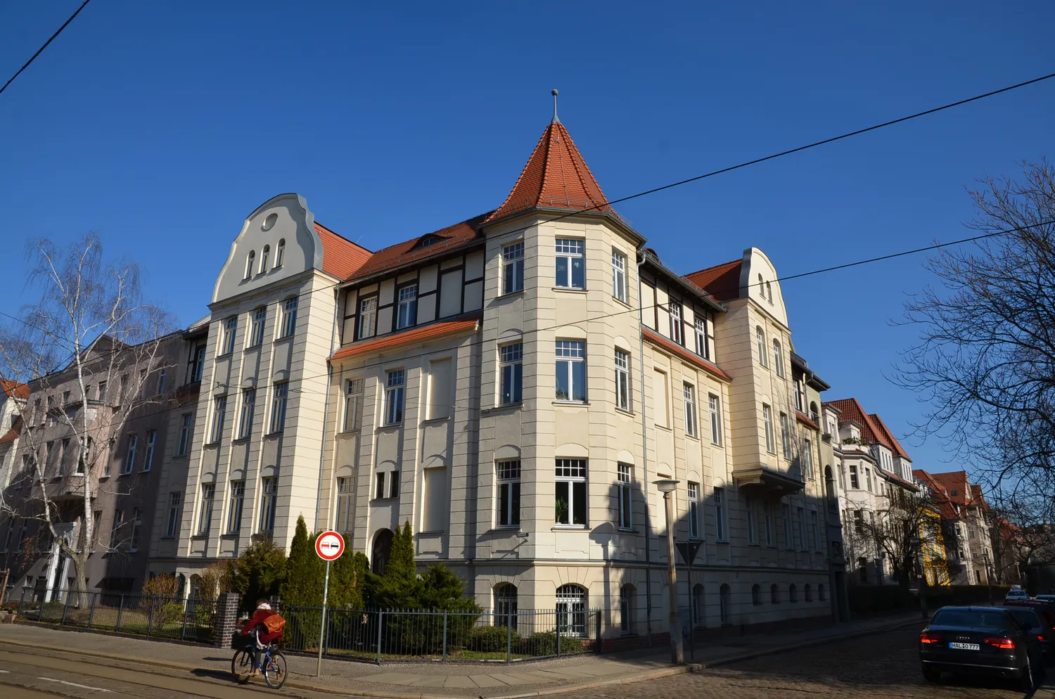 4 Zimmer Wohnung mit 115 m² in Halle (Saale) – Bild 2