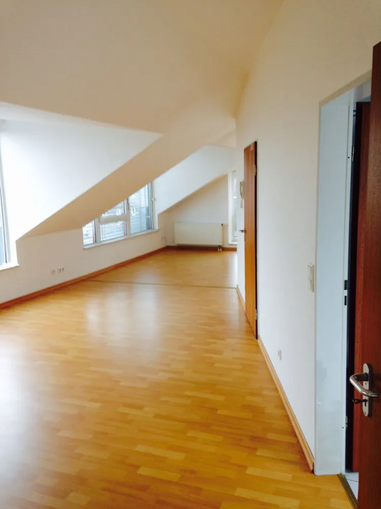 2 Zimmer Wohnung mit 81 m² in Wuppertal – Bild 1