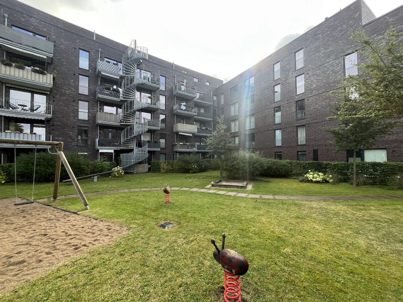 2 Zimmer Wohnung mit 70 m² in Hamburg – Bild 5