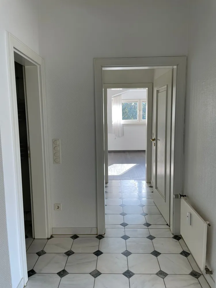 2 Zimmer Wohnung mit 105 m² in Düsseldorf – Bild 5