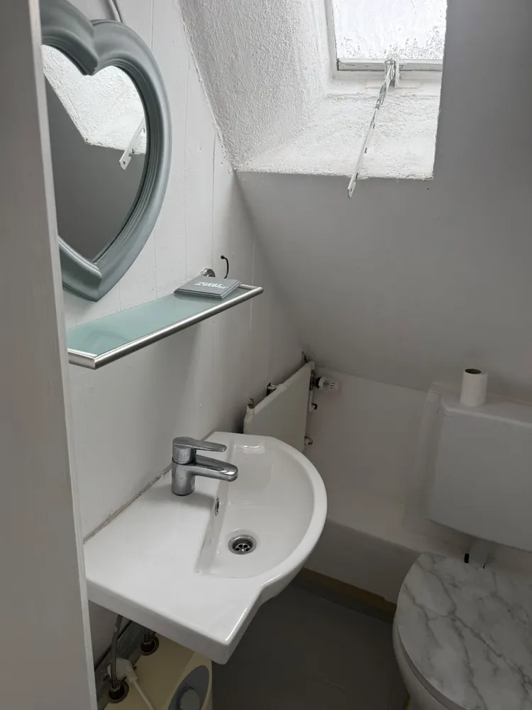 1 Zimmer Wohnung mit 25 m² in Freiburg im Breisgau – Bild 2