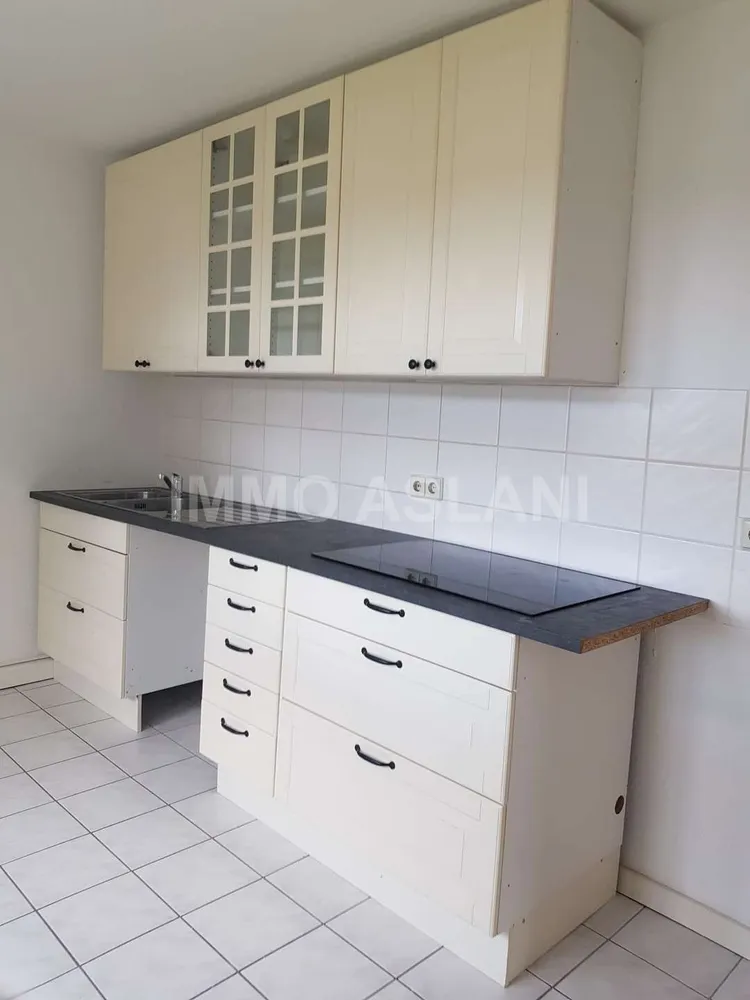 3 room apartment with 80 m² in Limbach-Oberfrohna – Photo 1