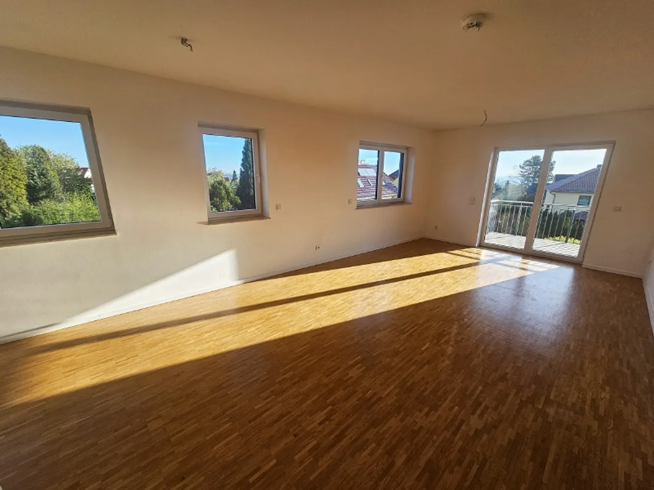 4 Zimmer Wohnung mit 107 m² in Freital – Bild 1