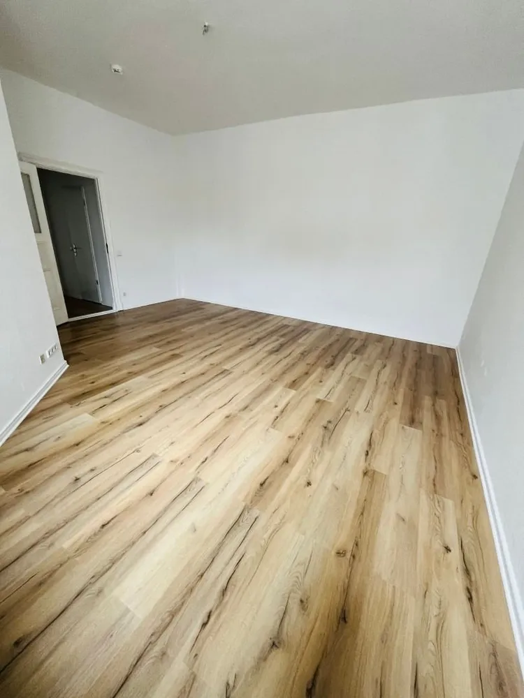 2 room apartment with 80 m² in Berlin – Photo 5