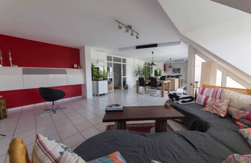2 Zimmer Wohnung mit 89 m² in Bergisch Gladbach – Bild 2