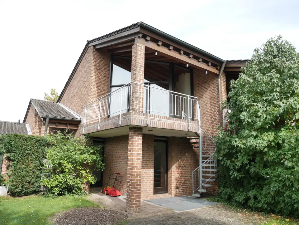 5 Zimmer Haus mit 167 m² in Düsseldorf – Bild 1