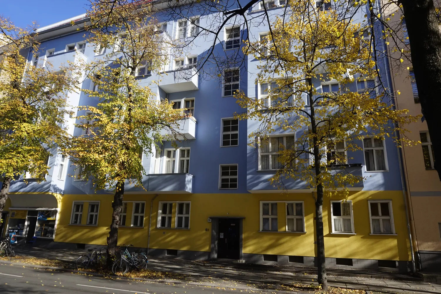 2 room apartment with 76 m² in Berlin – Photo 2