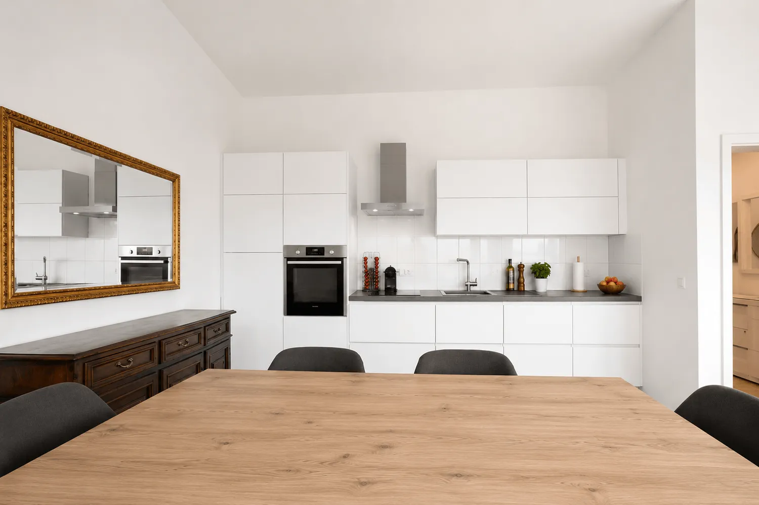 3 Zimmer Wohnung mit 109 m² in Köln – Bild 1