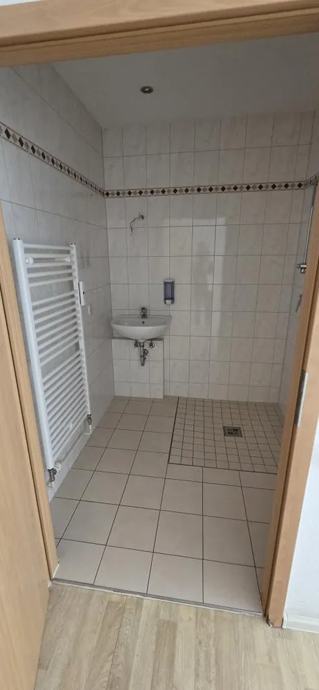 1 Zimmer Wohnung mit 29 m² in Werdau – Bild 4
