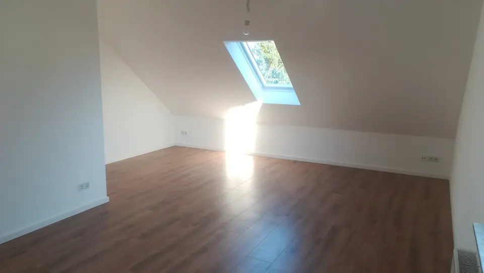 6 Zimmer Haus mit 142 m² in Senftenberg – Bild 1