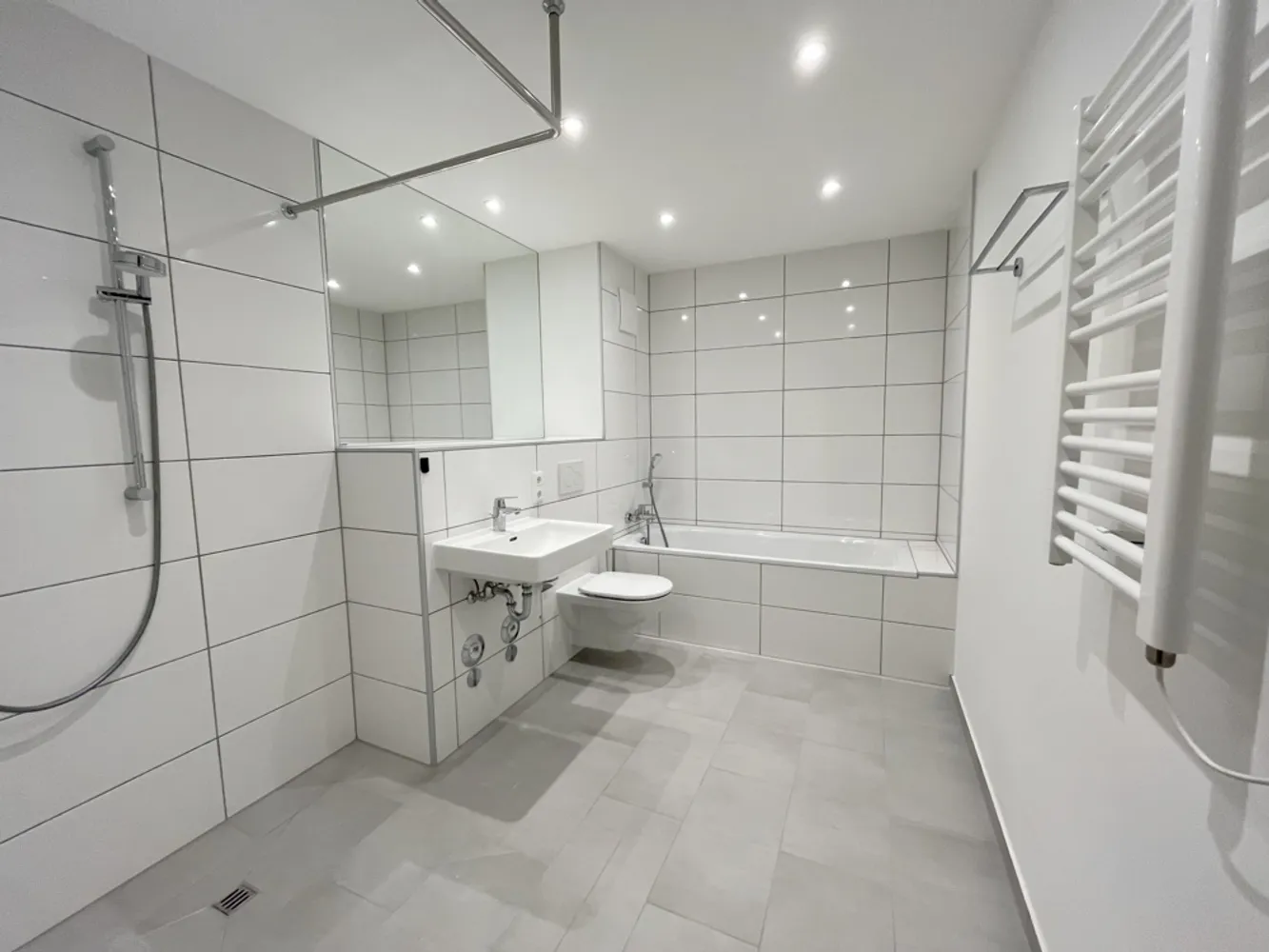 2 room apartment with 68 m² in Duisburg – Photo 6