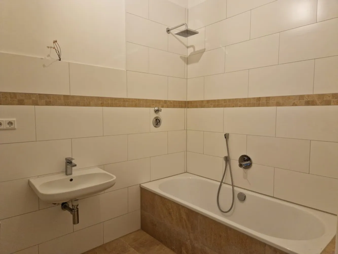 2 Zimmer Wohnung mit 76 m² in Nürnberg – Bild 3