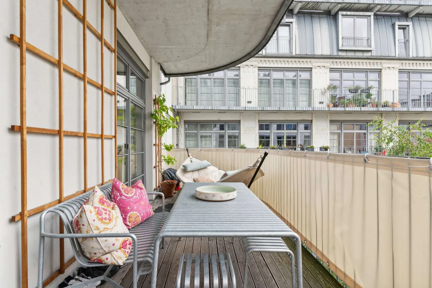 2 Zimmer Wohnung mit 120 m² in Berlin – Bild 7