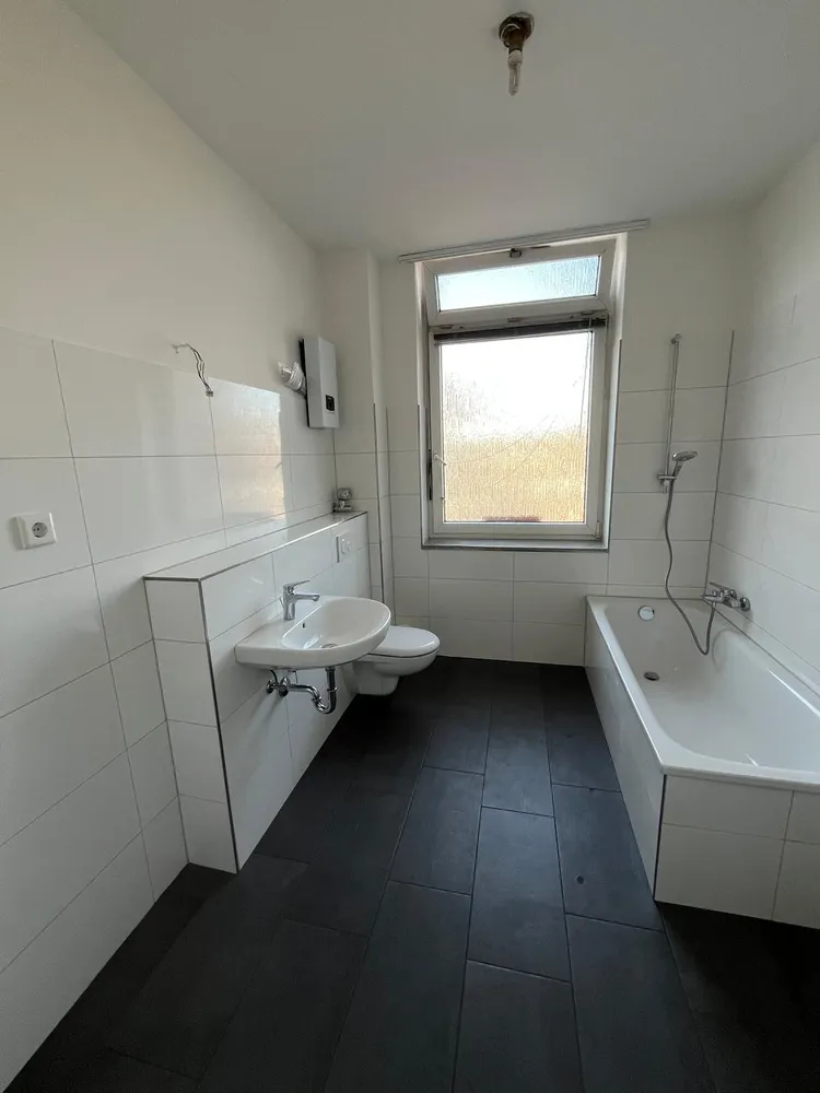 2 Zimmer Wohnung mit 70 m² in Düsseldorf – Bild 3