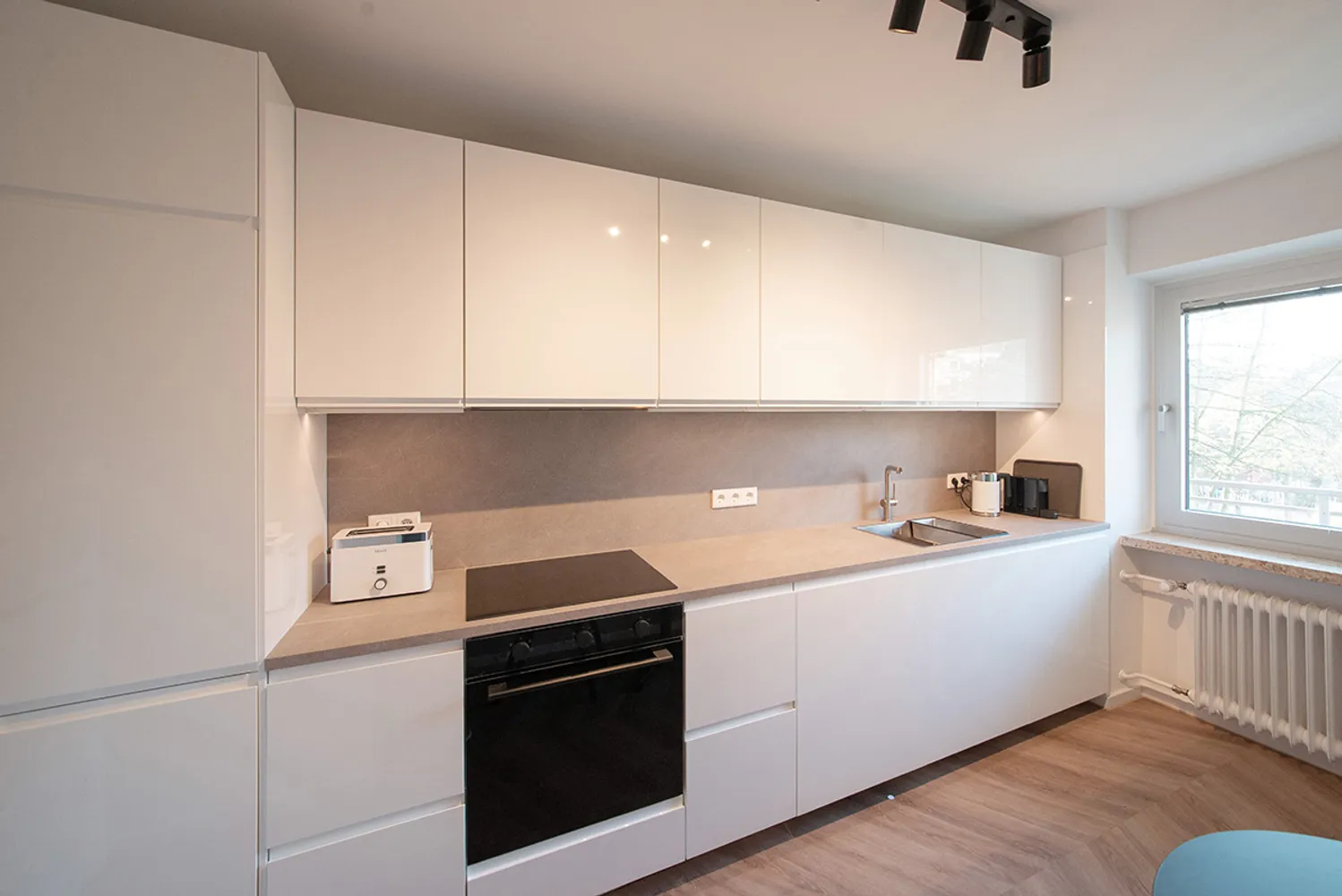 2 Zimmer Wohnung mit 65 m² in Düsseldorf – Bild 1