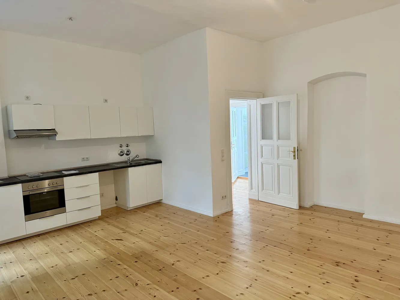 2 room apartment with 73 m² in Berlin – Photo 2