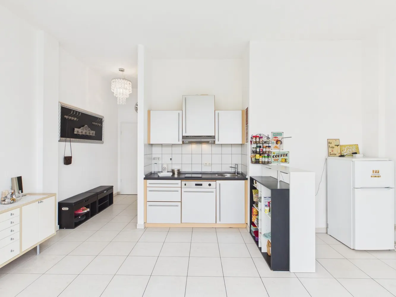 1 Zimmer Wohnung mit 105 m² in Hürth – Bild 1