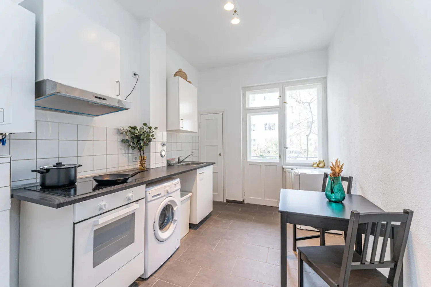 Shared room with 15 m² in Berlin – Photo 4